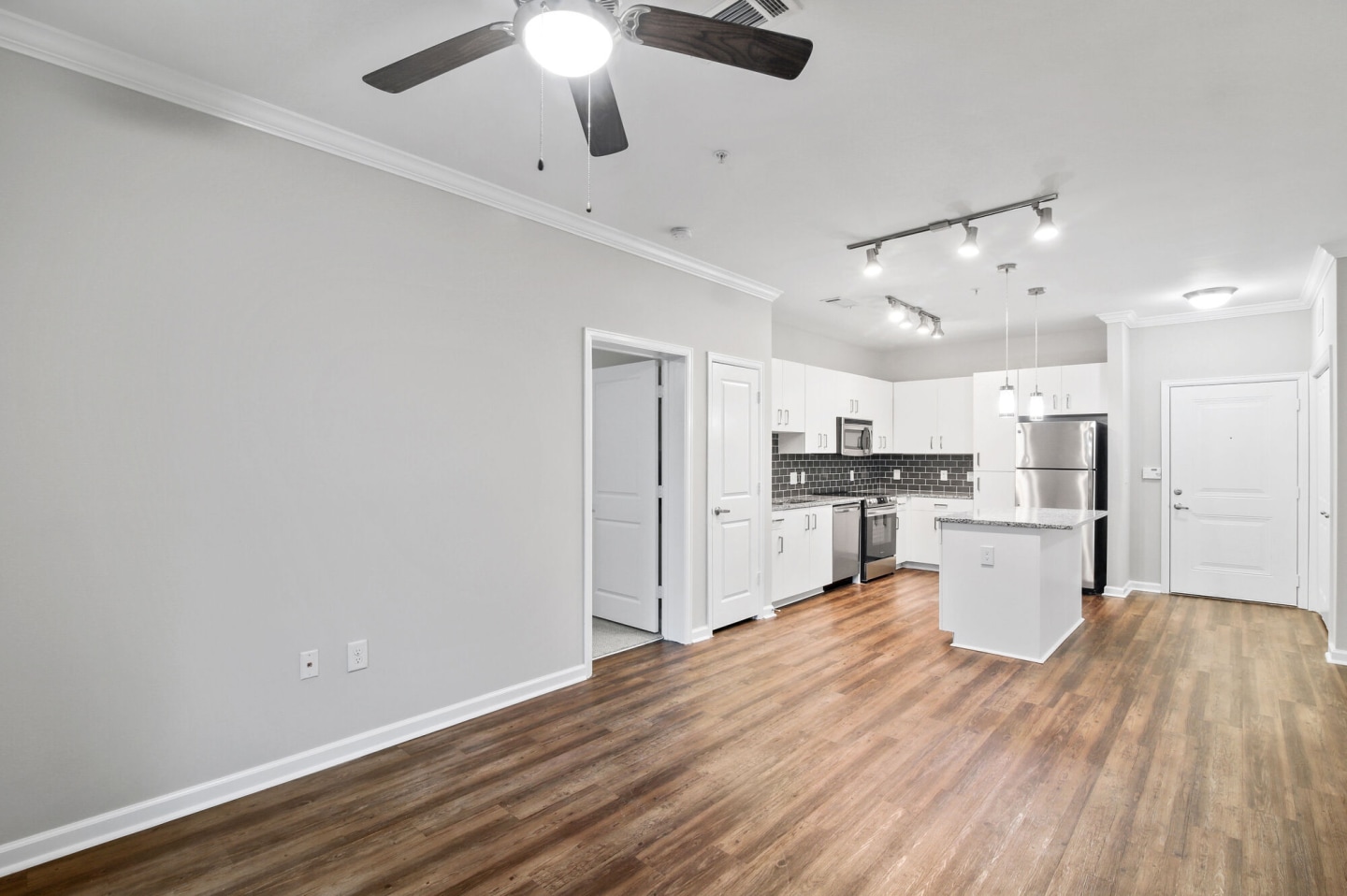 1105 Town Brookhaven Image 16