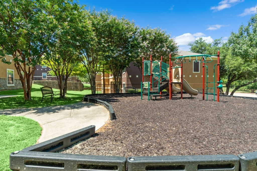 The Residences at Holland Lake Image 18