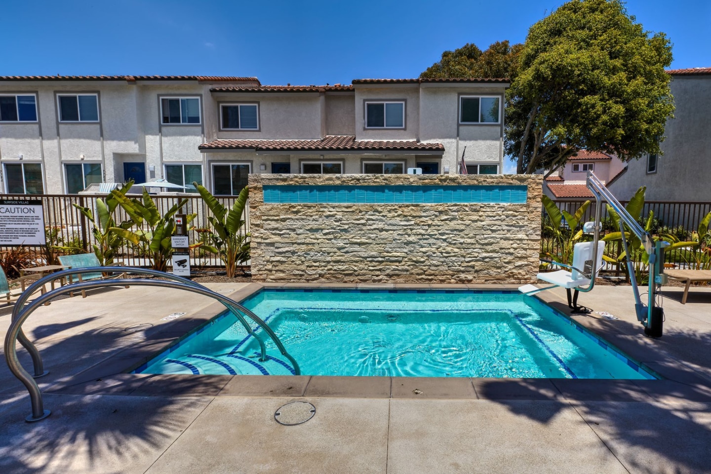 Surfside Villas Image 6