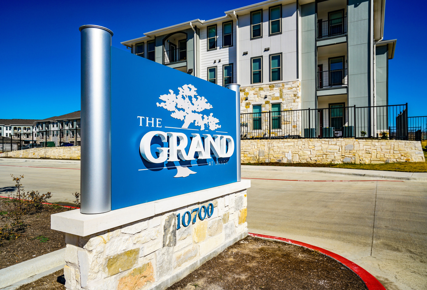 Grand at Manor Image 30