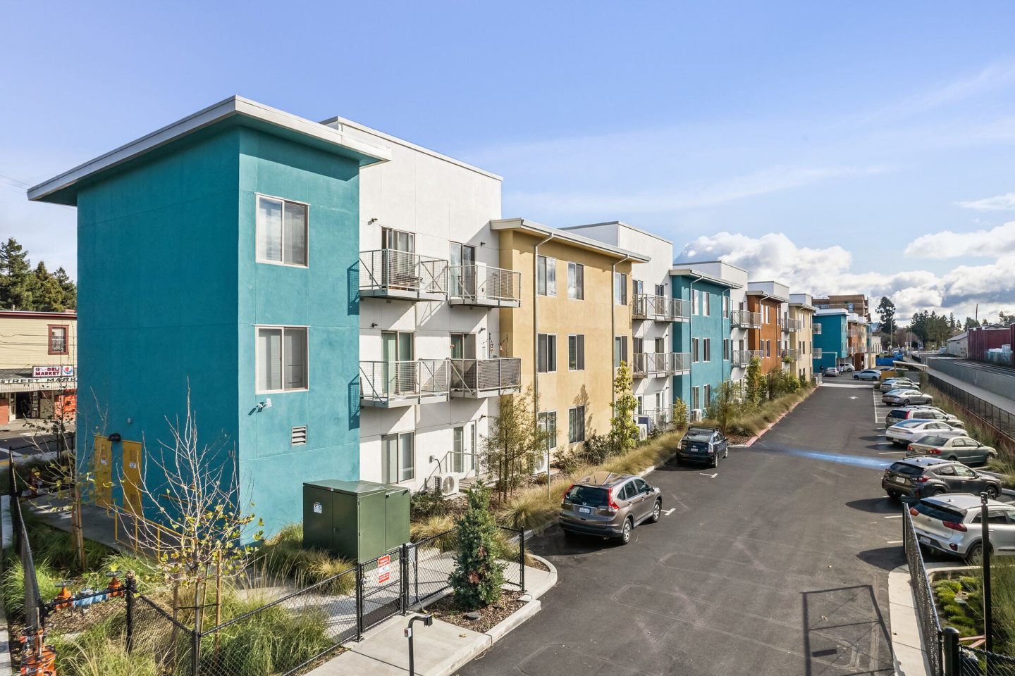 Pullman Modern Urban Apartments Image 78