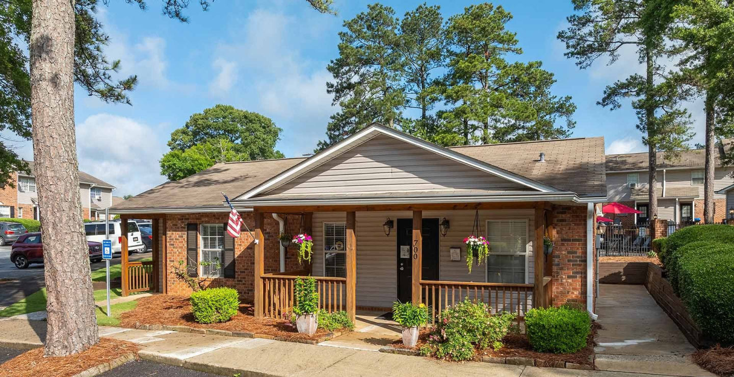 Georgia Green Image 16