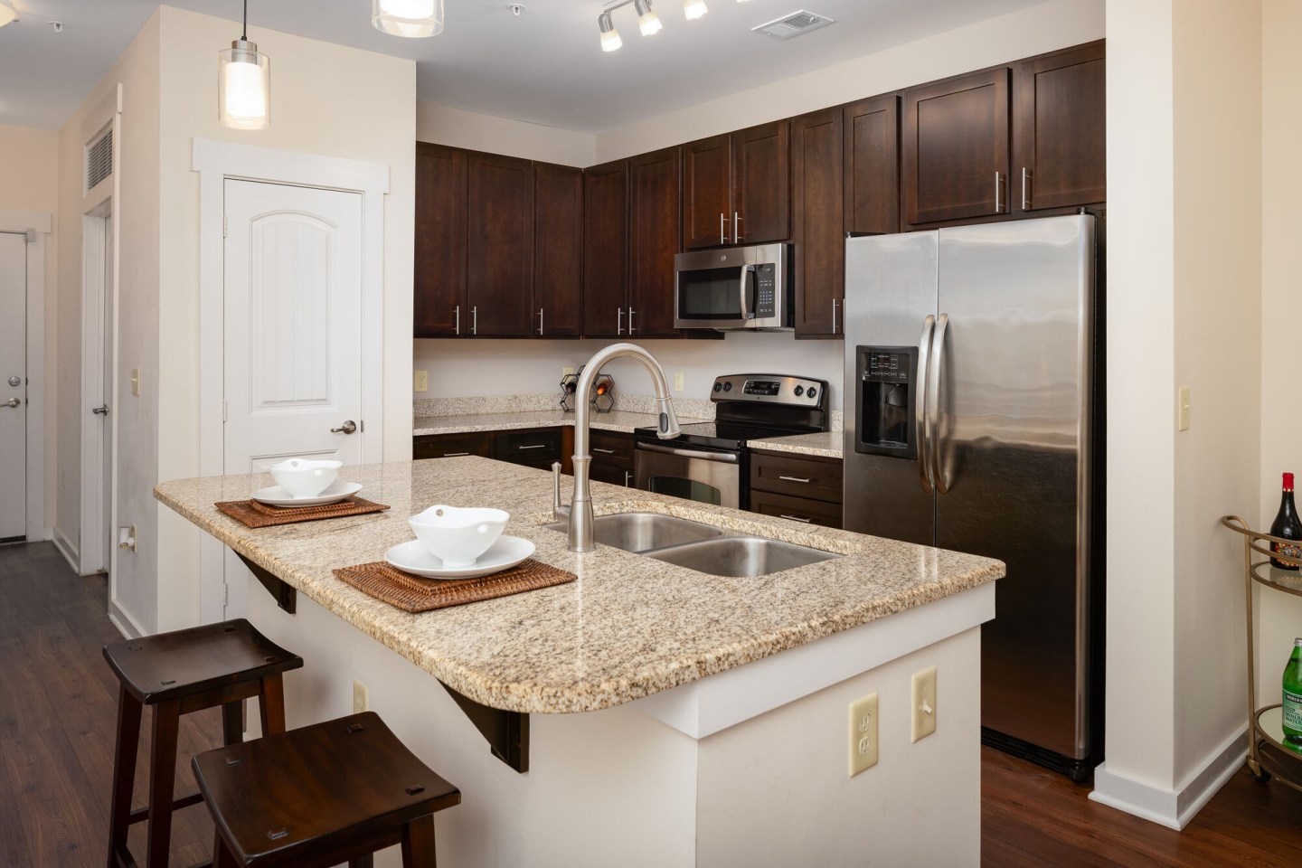 Bees Ferry Apartment Homes Image 2