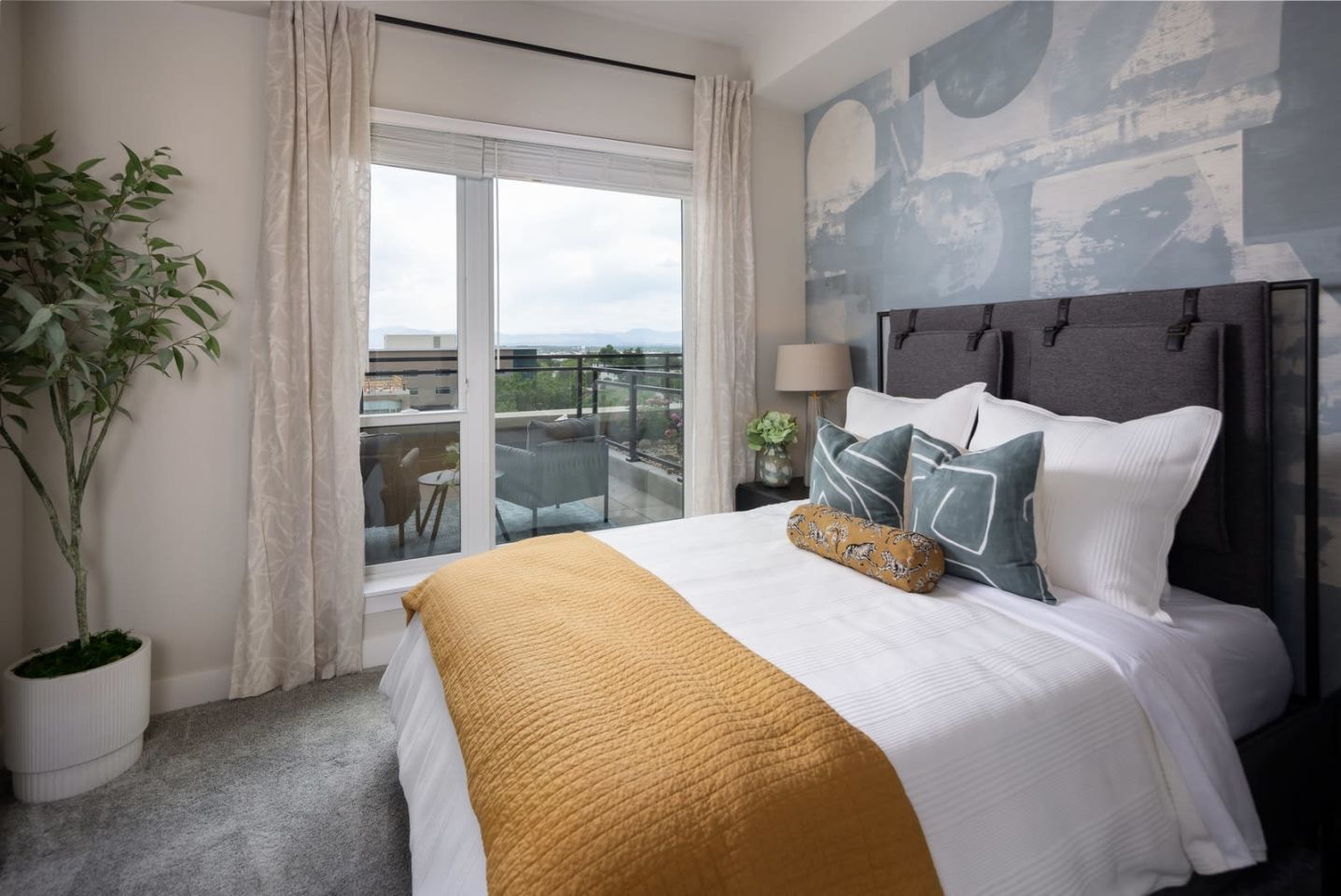 The Emerson Image 10