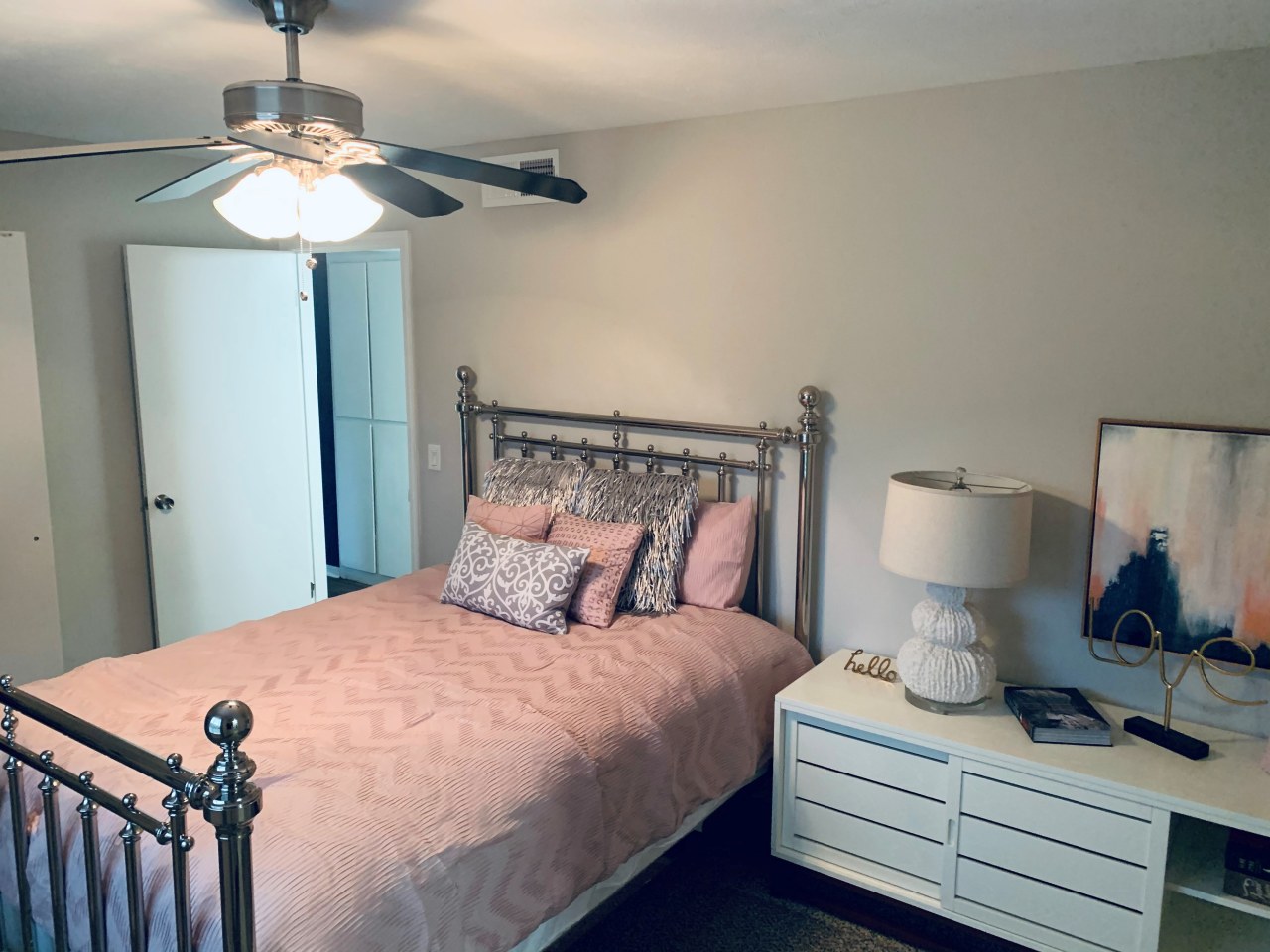 The Warwick Apartment Homes Image 7