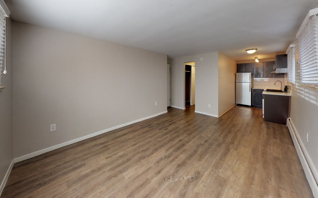 1444 St Paul Image 12