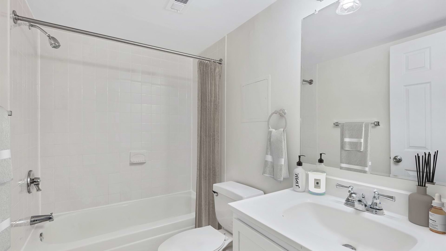 Cortland National Landing Image 33