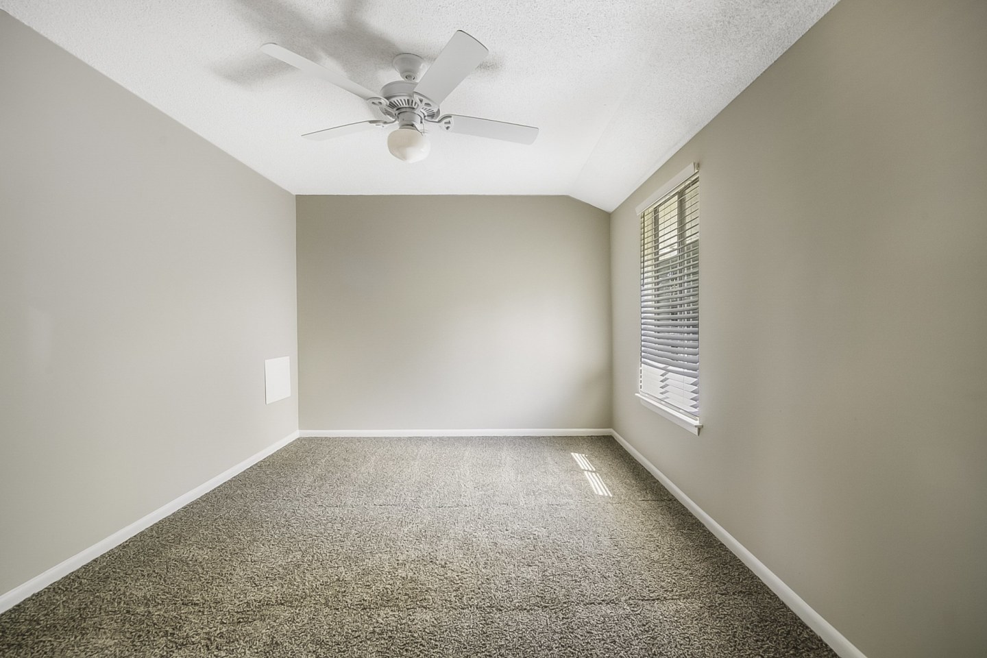 Pine Ridge Apartments Image 18