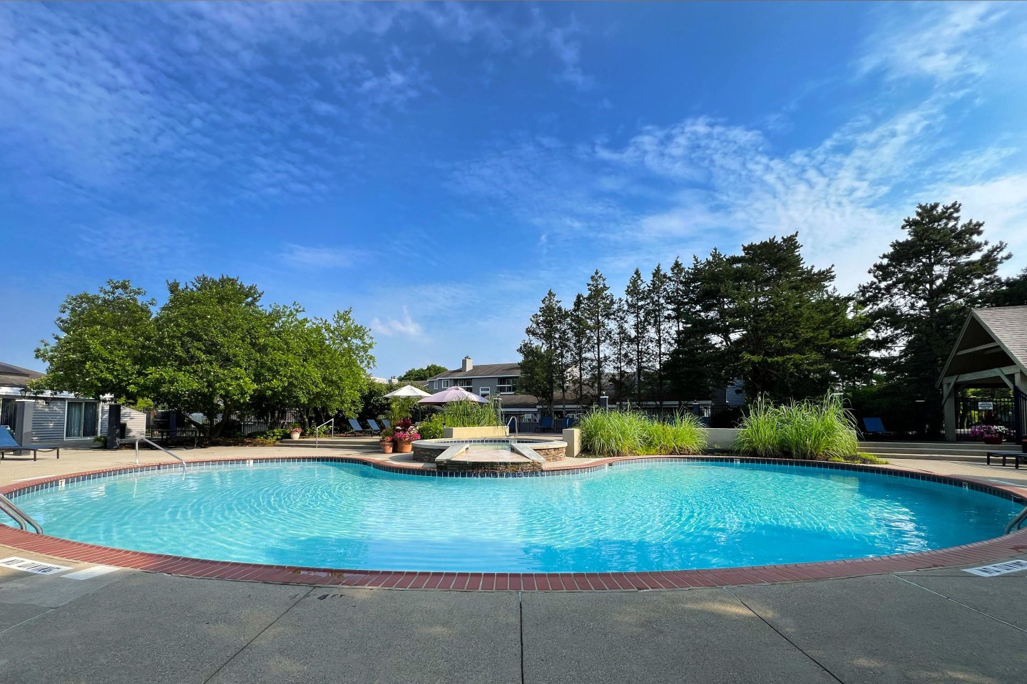 Deercross Apartments Image 8