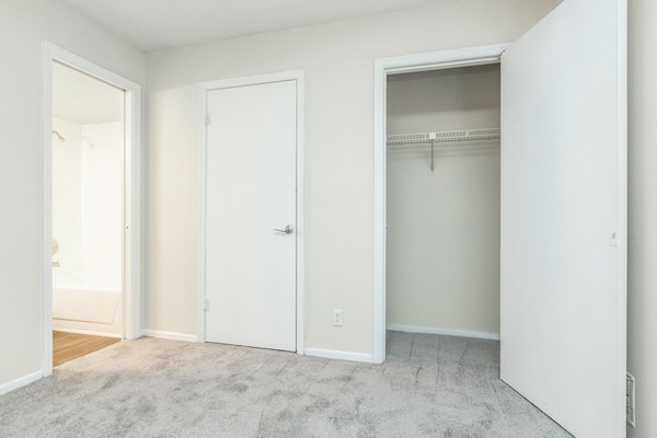 Grand Oaks Image 10