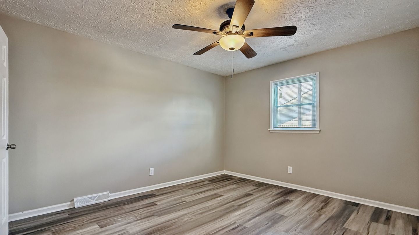 Holly Hills Image 26