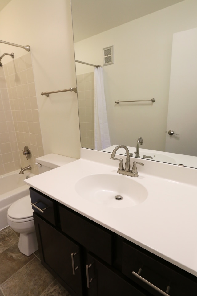 Lexington Hills Image 4
