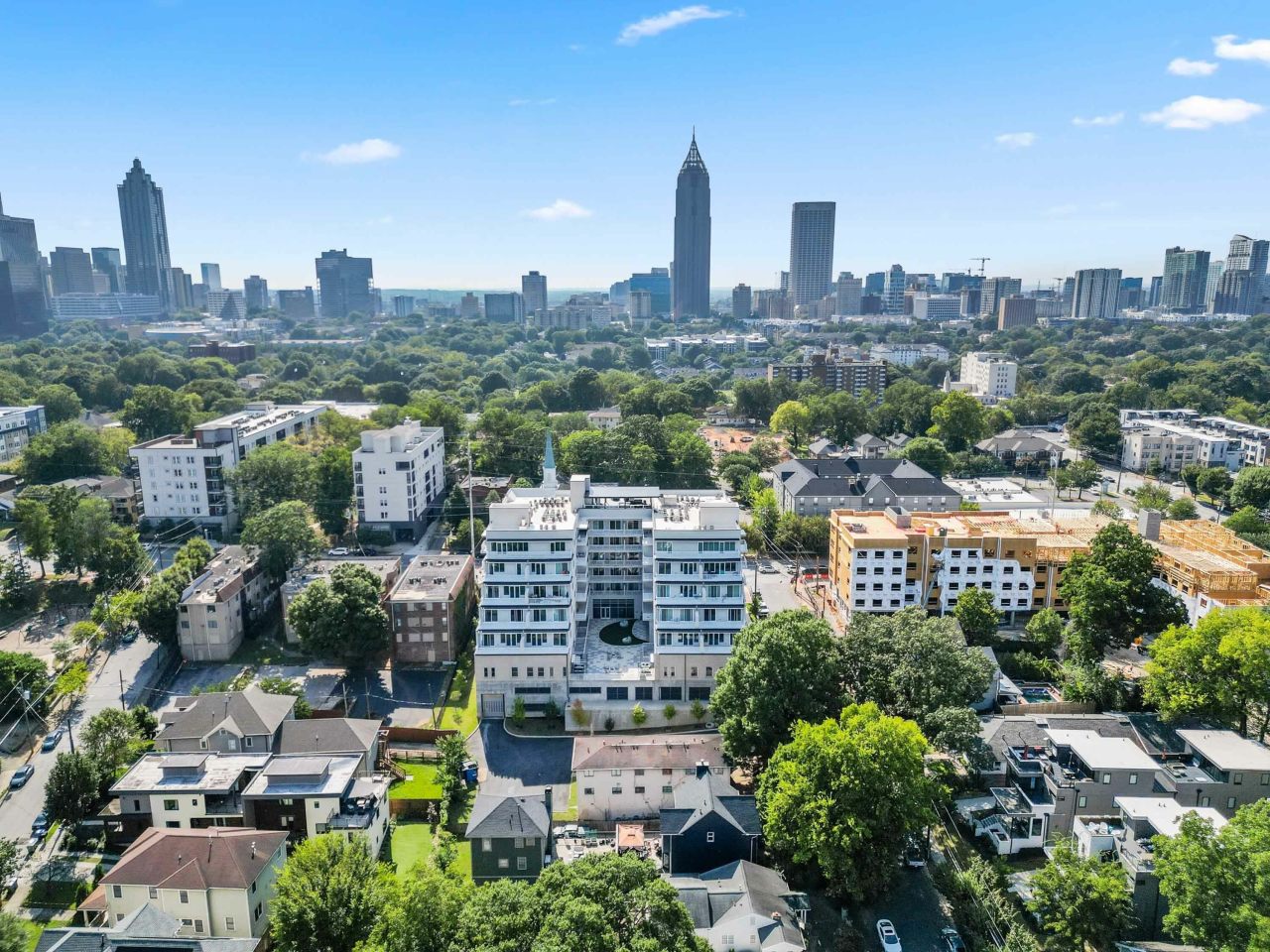 555 Boulevard Image 1