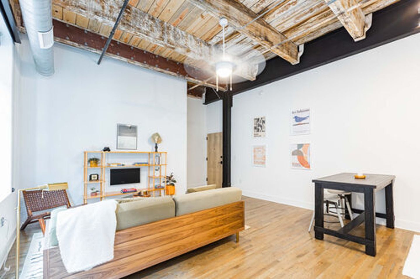 Lofts at Abrams Fixtures Image 9