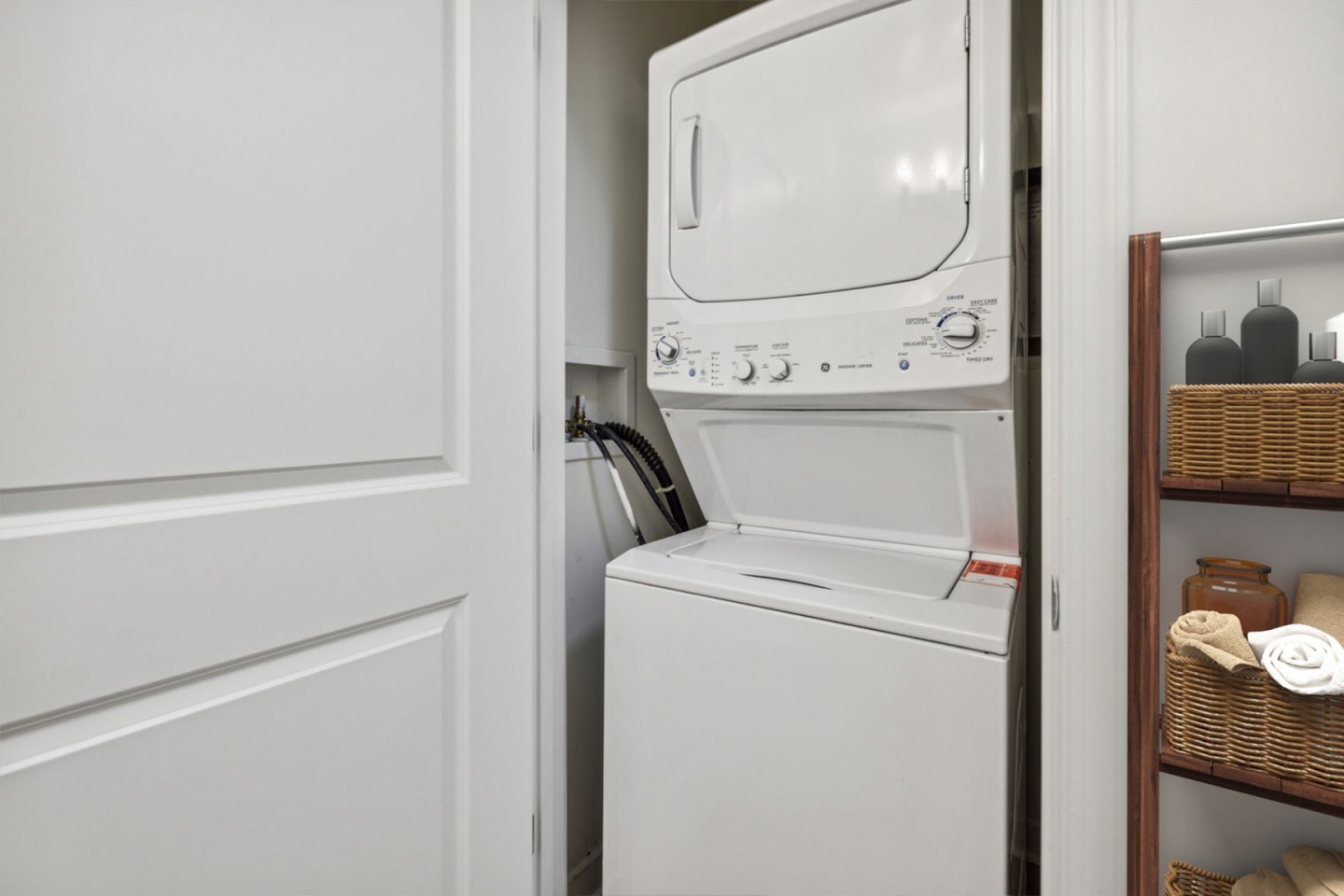 Prospect Hall Apartments Image 15