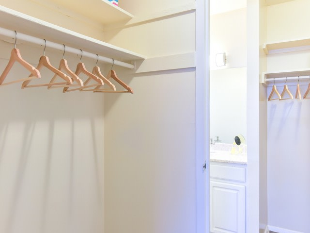 Hampshire Tower Apartments - Affordable Housing Image 16