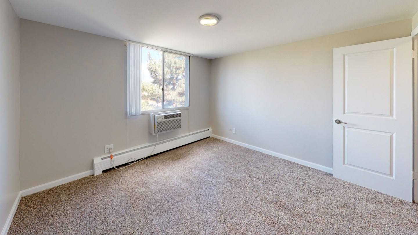 4600 E Kentucky Image 6