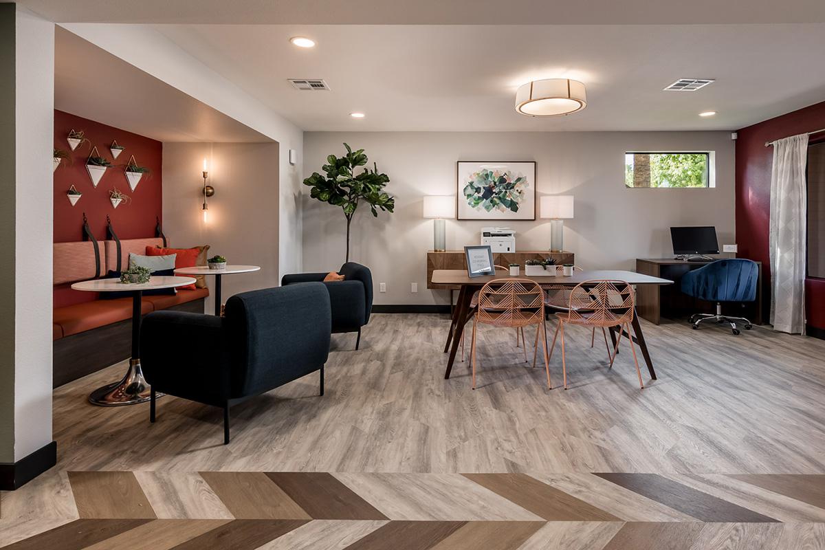 Coral Point Apartments Image 34