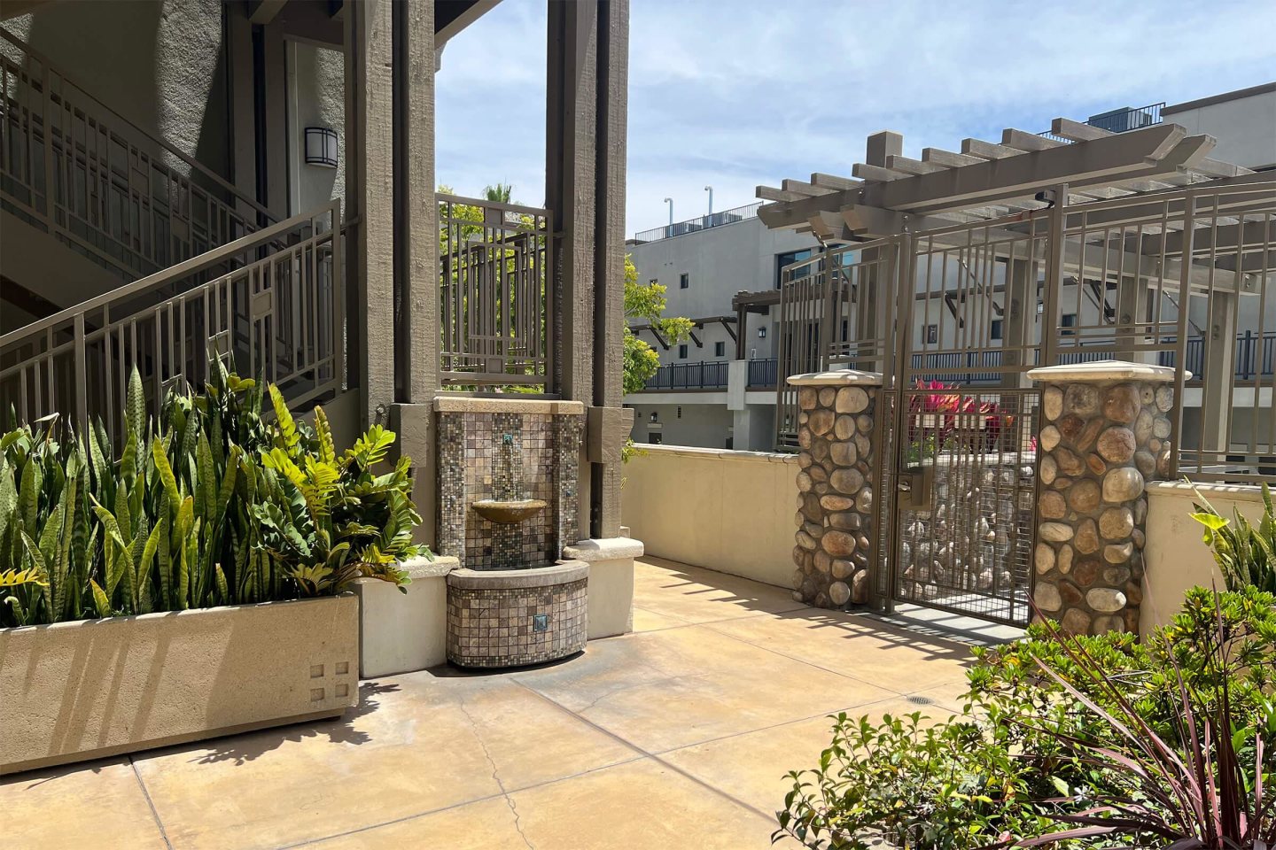 Mission Hills Commons Image 29