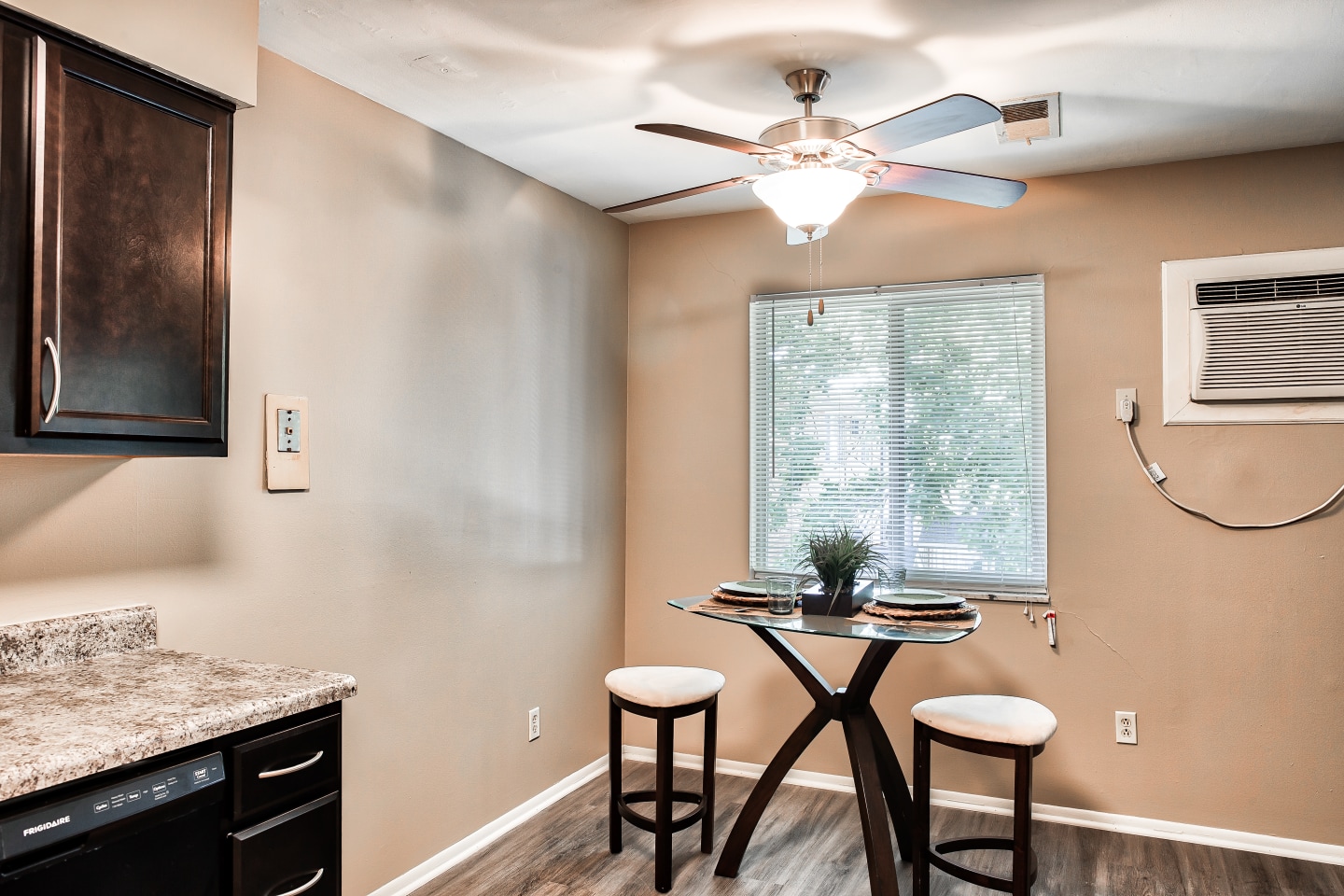 Continental Terrace apartment homes Image 10