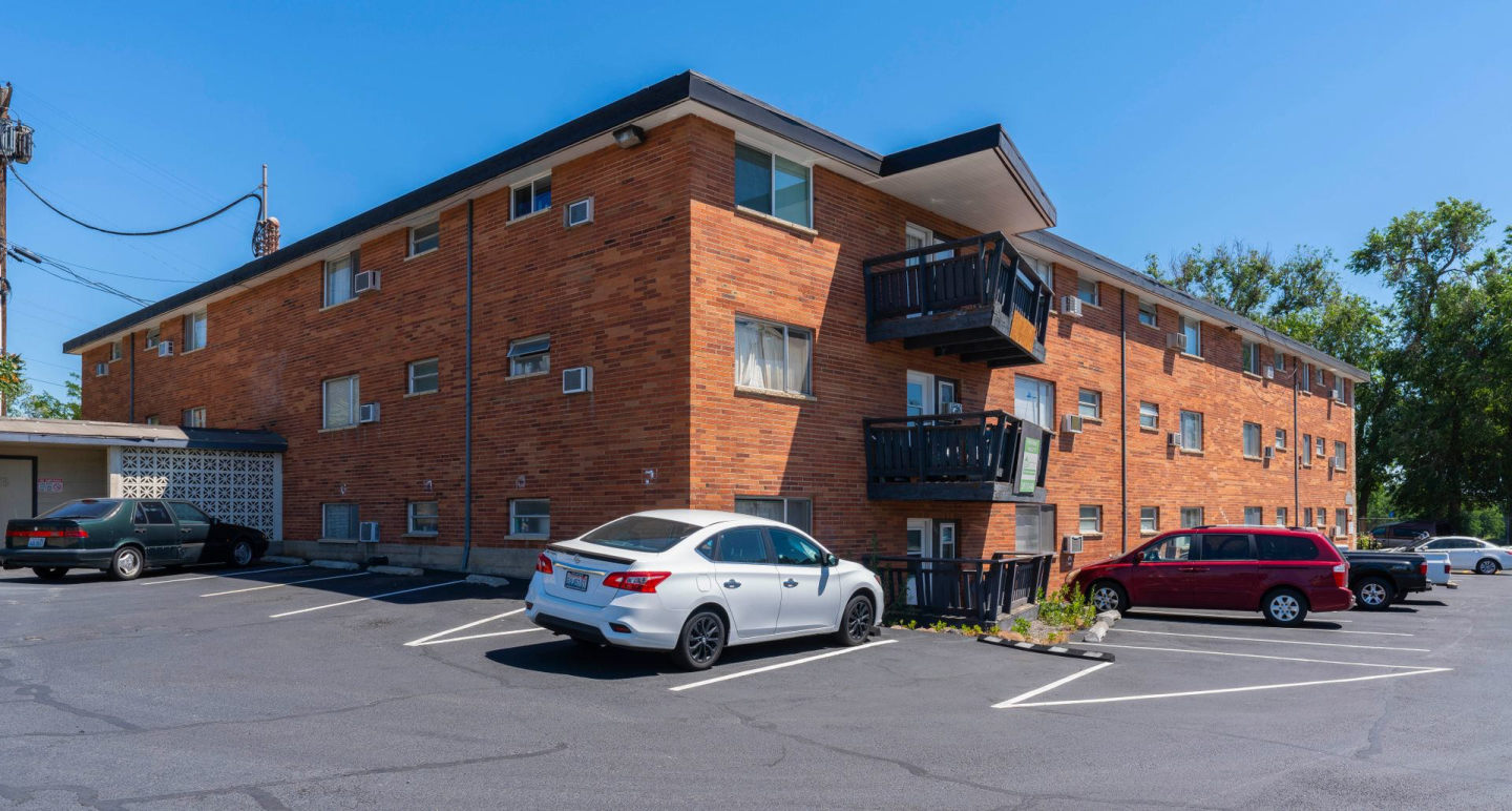 Dolphin Apartments Image 24
