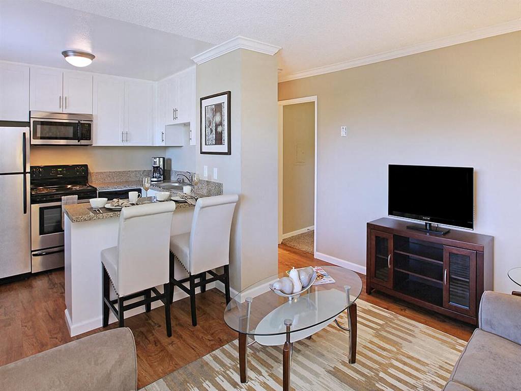 Bluffs at Carlsbad Apartments Image 8