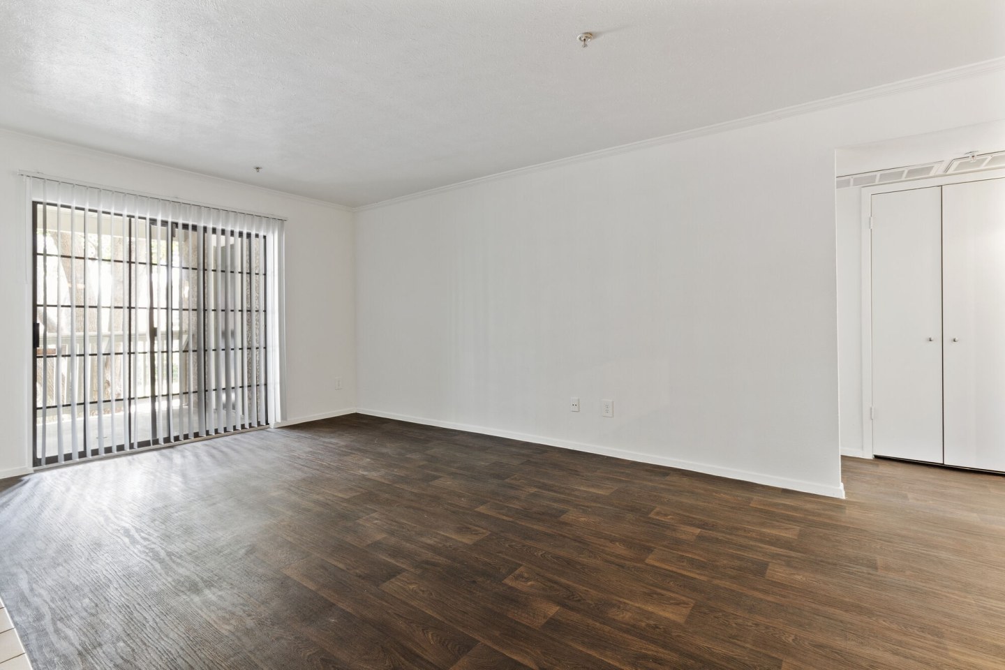 Lincoln Court Image 7