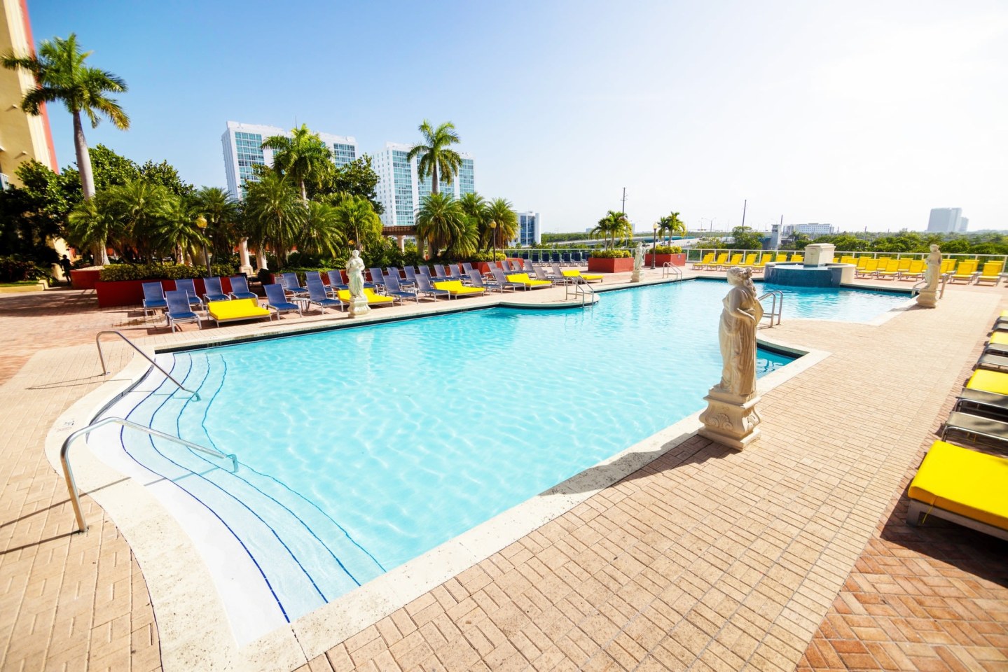 Intracoastal Yacht Club Image 24