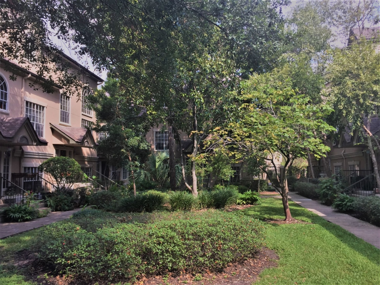The Plaza at River Oaks Image 6