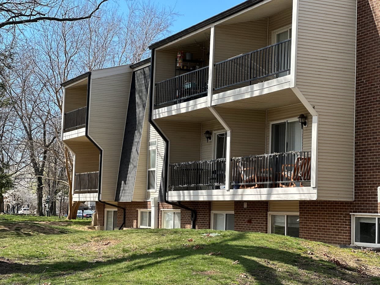 Cardinal Village Image 2