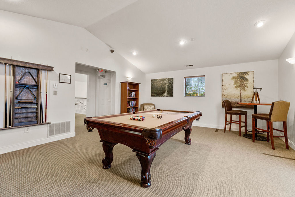 Marble Cliff Commons Image 31