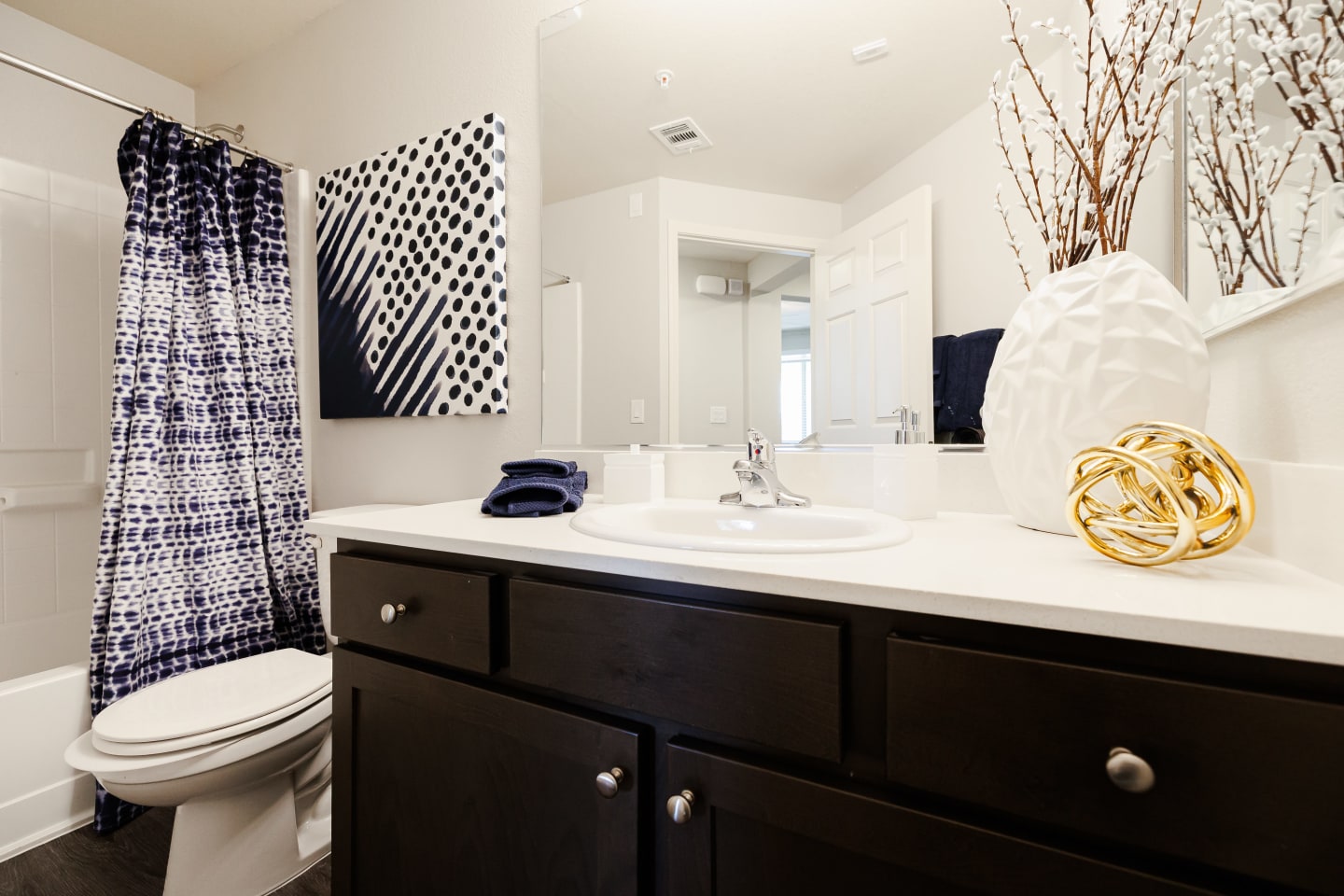 Gallery Apartments Image 17