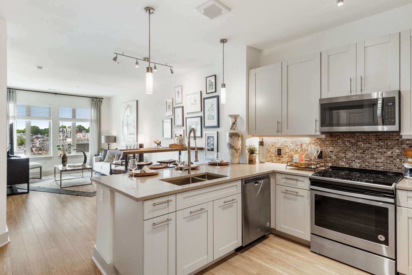 Luxe at Alewife Image 25