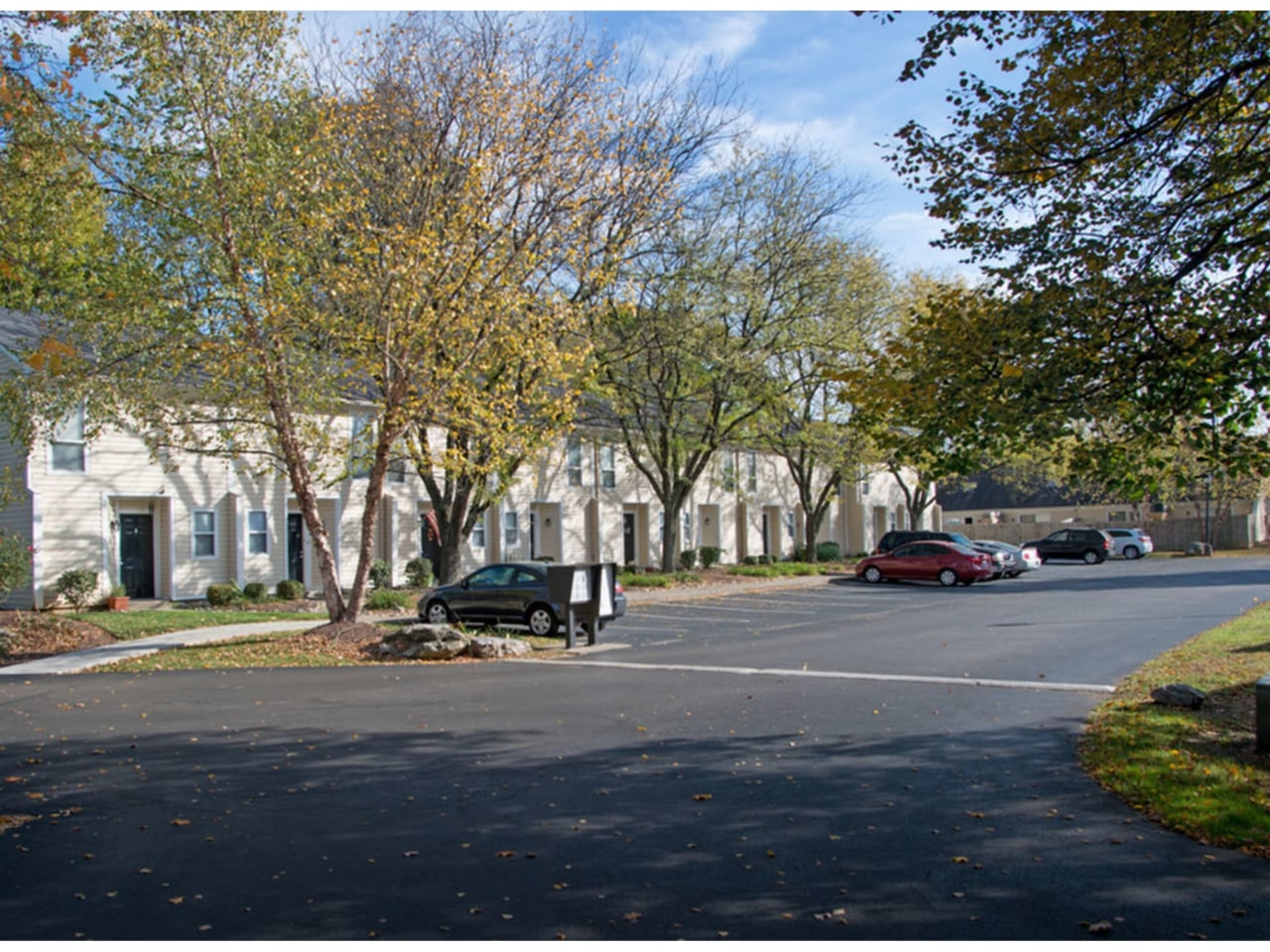 Heatherstone/Arcadia Square Image 6