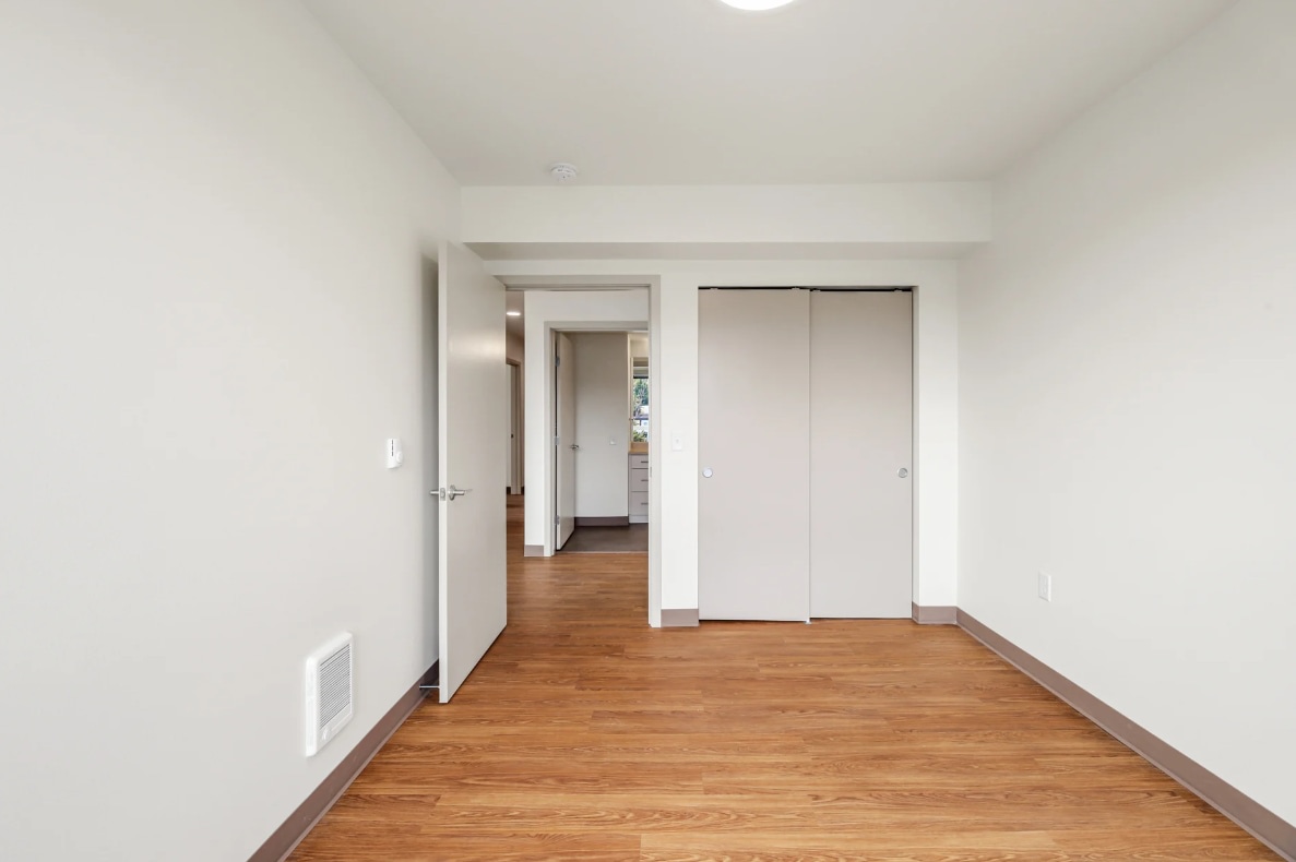 Tahoma Valley Apartments - Affordable Housing Image 26