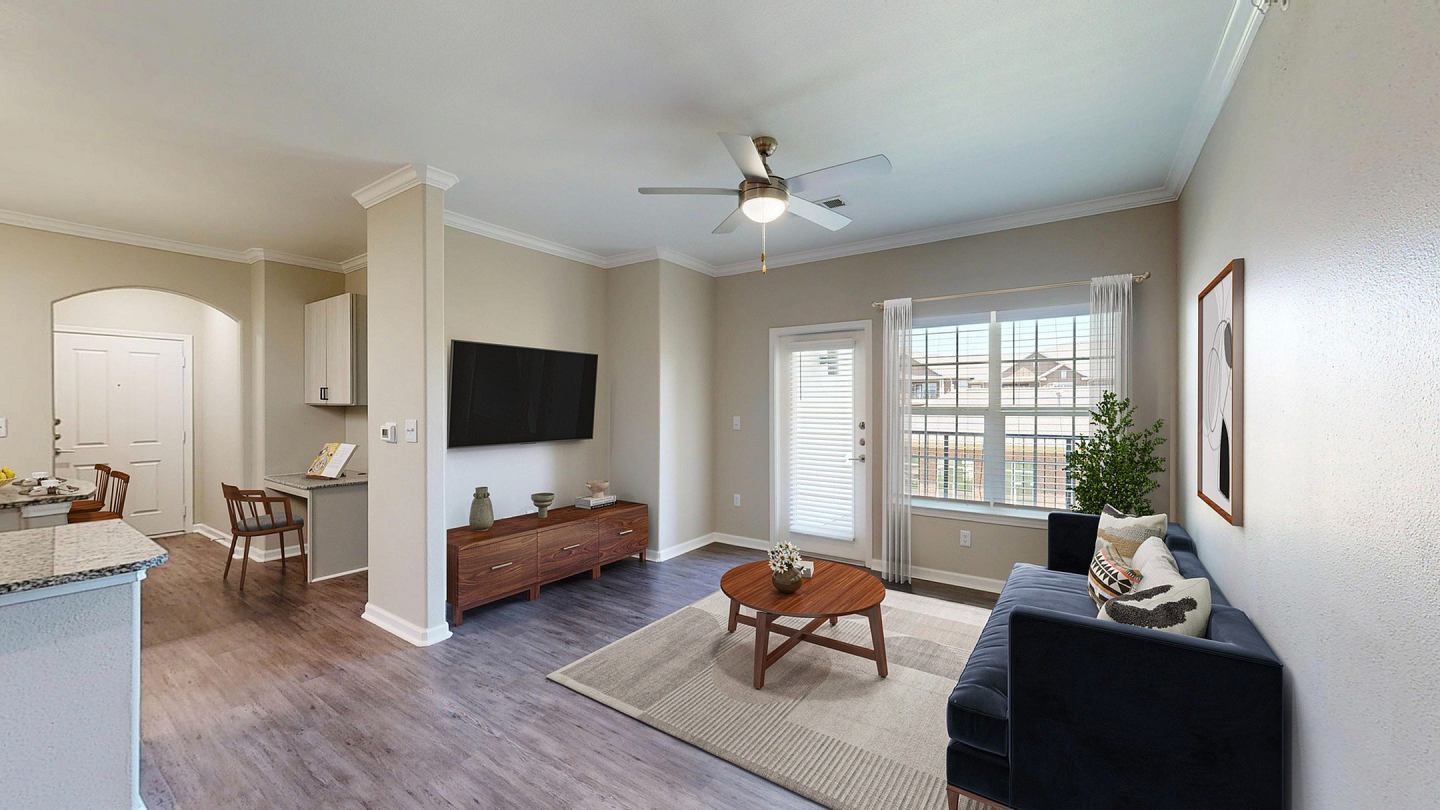 The Shores Apartments Image 2