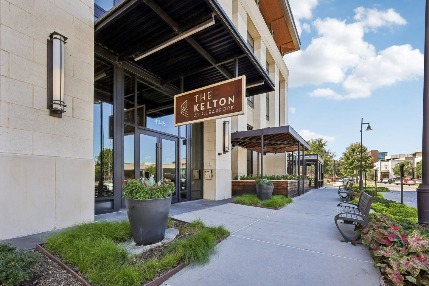 The Kelton at Clearfork Apartments Image 3