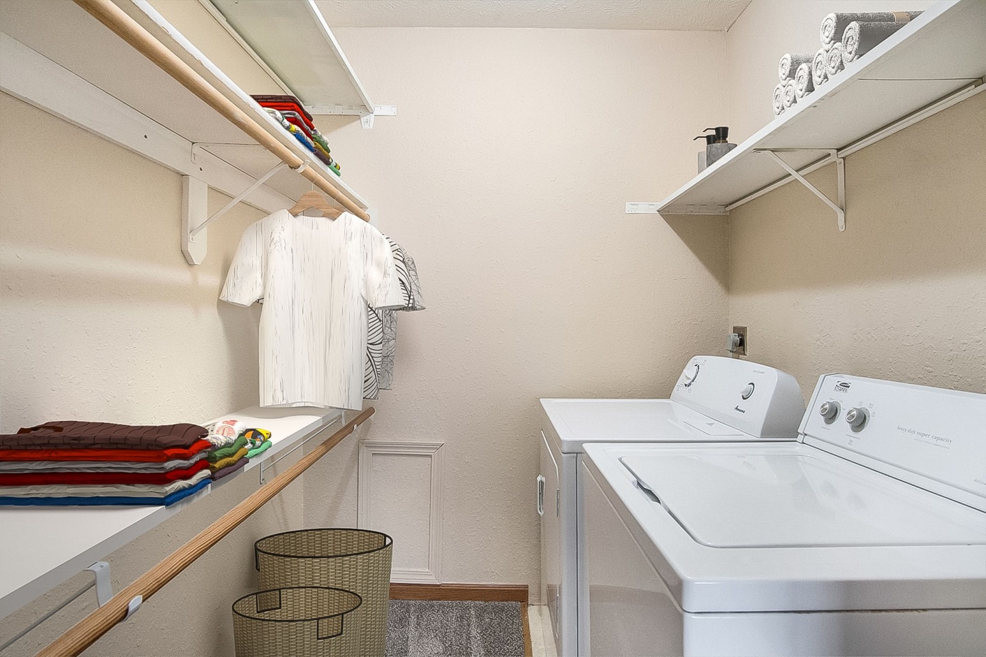 Raintree Apartments Image 5