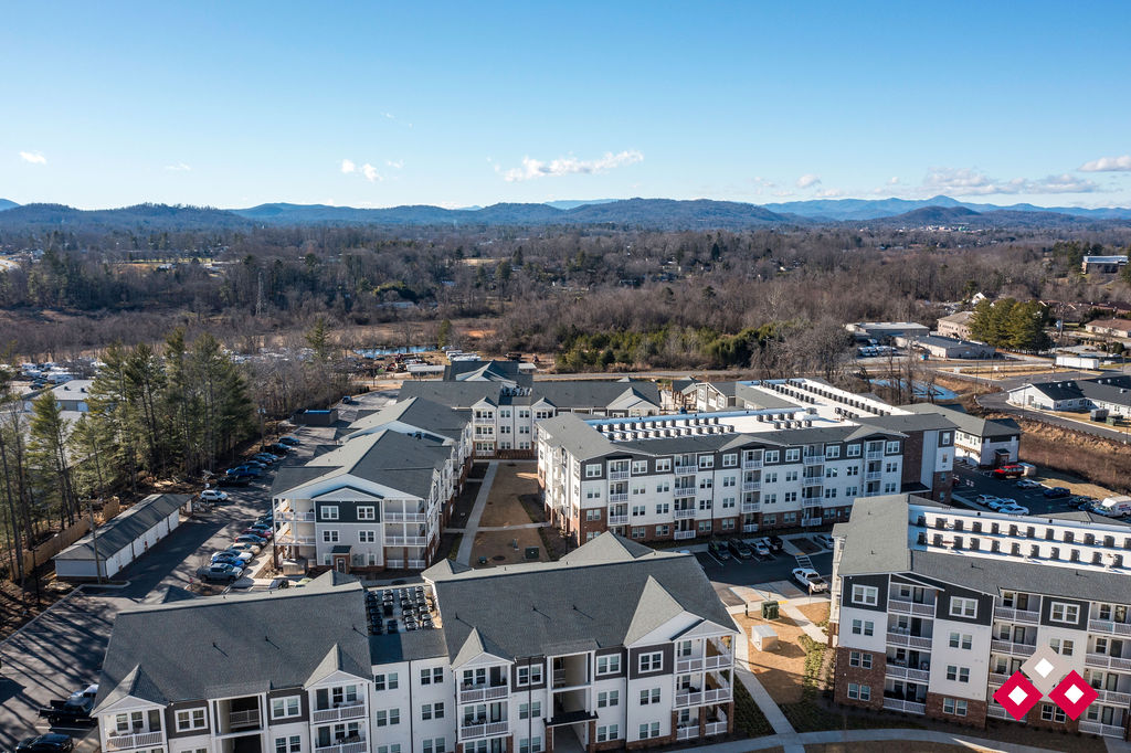Summit at Hendersonville Image 63