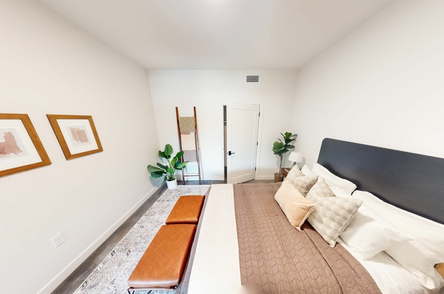 Izzy Apartments Image 8
