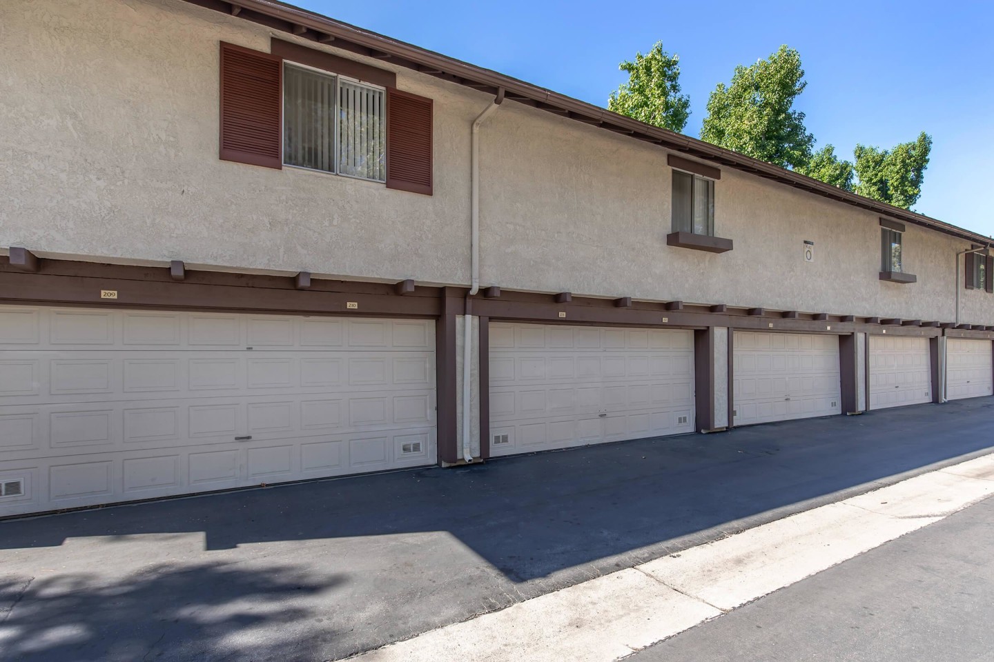 Country Hills Apartment Homes Image 21