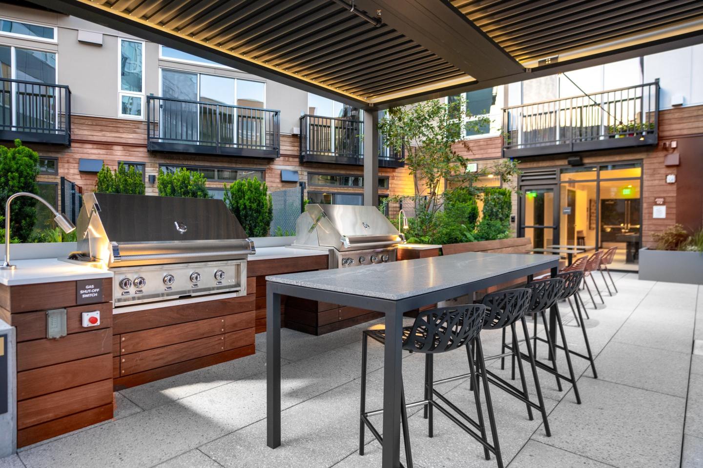 Eastline Grand Image 60