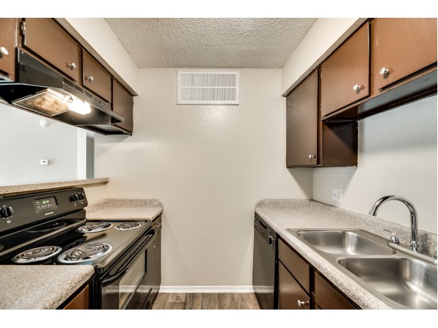 West Wind Apartments Image 1