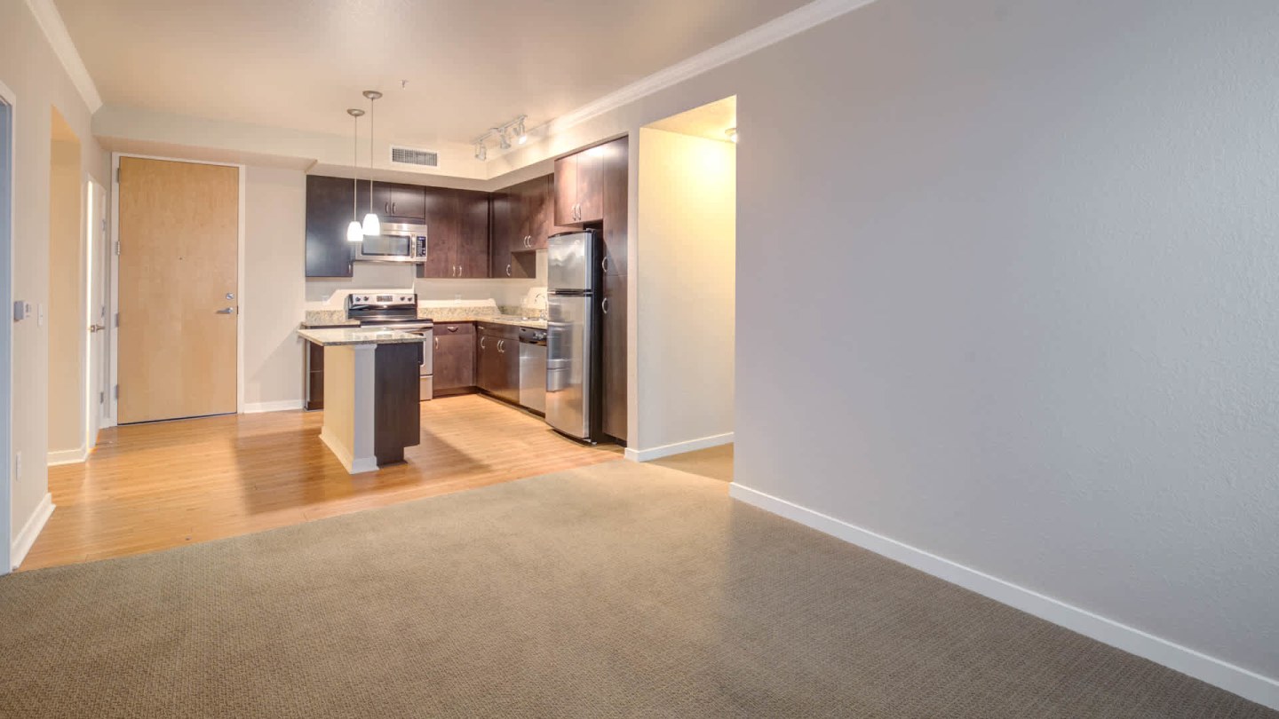 Arbour Square Apartment Image 17