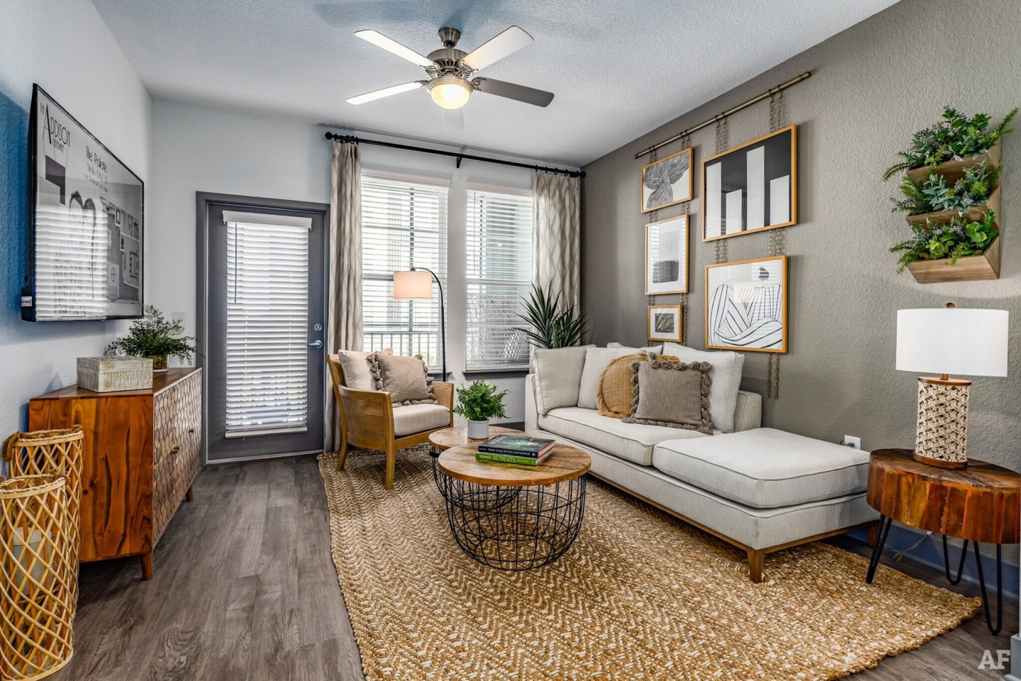 The Addison Gateway Brand  New Luxury Apartment Homes Image 4