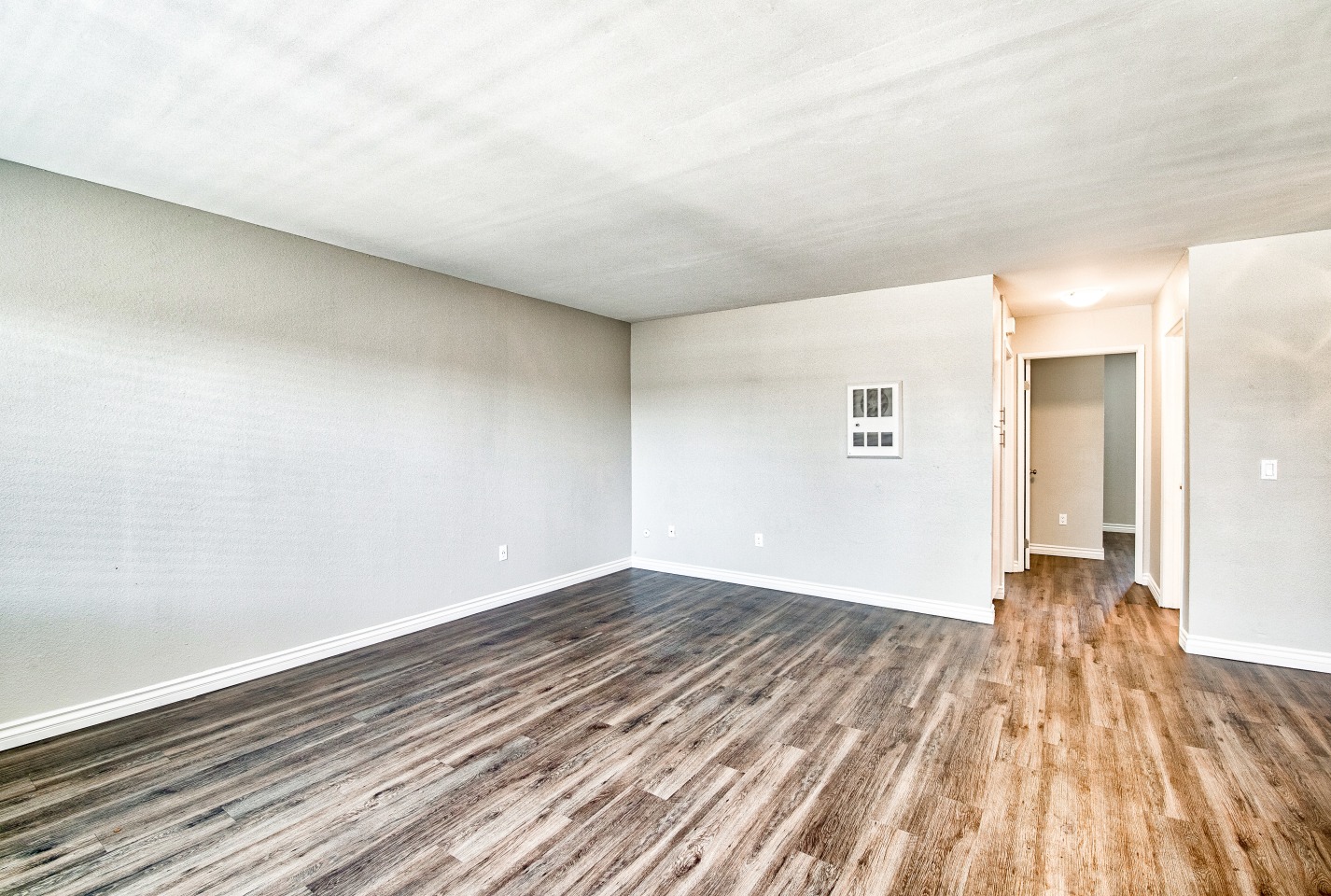 Monterey Apartments Image 16