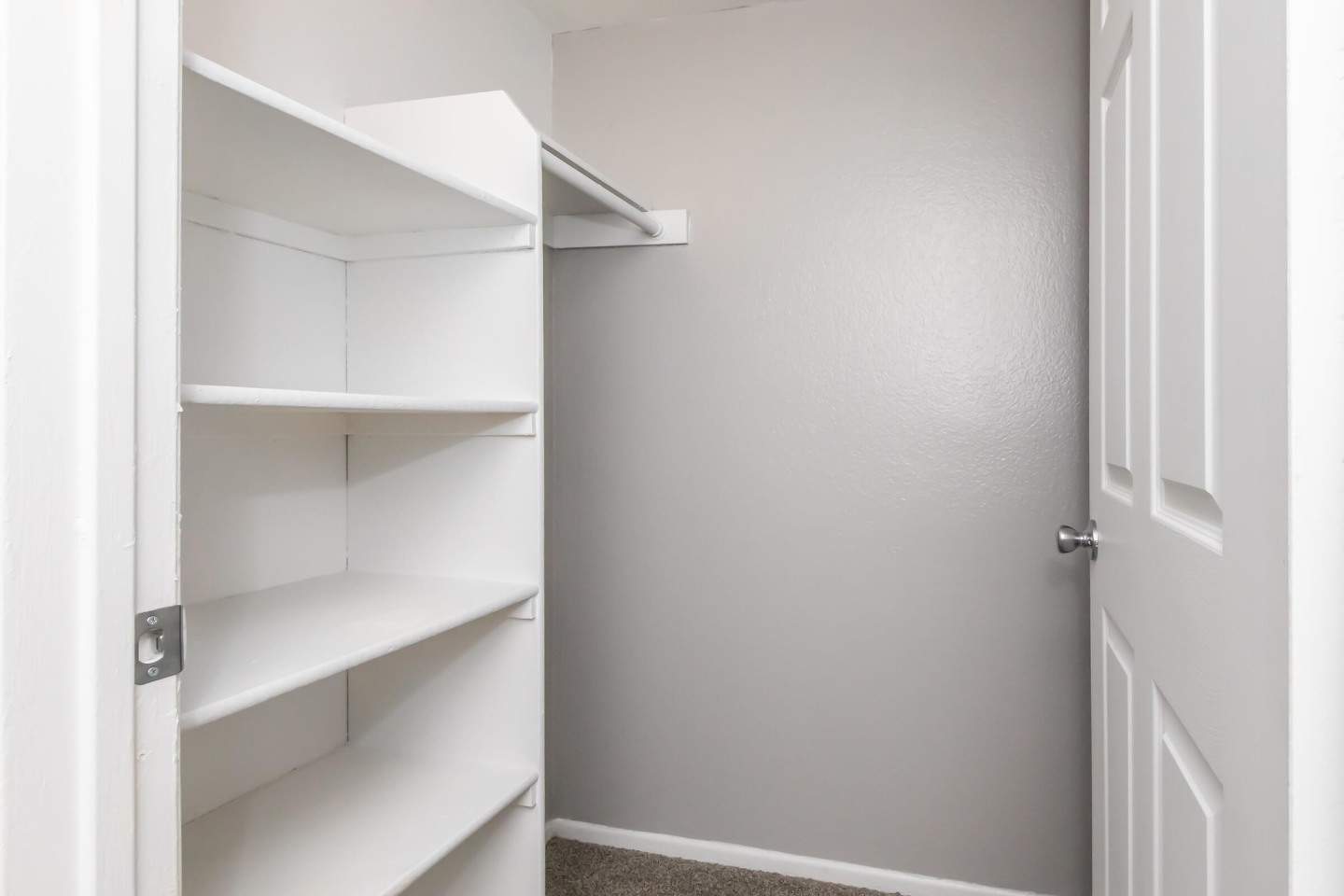 Palm Court Apartment Homes Image 39