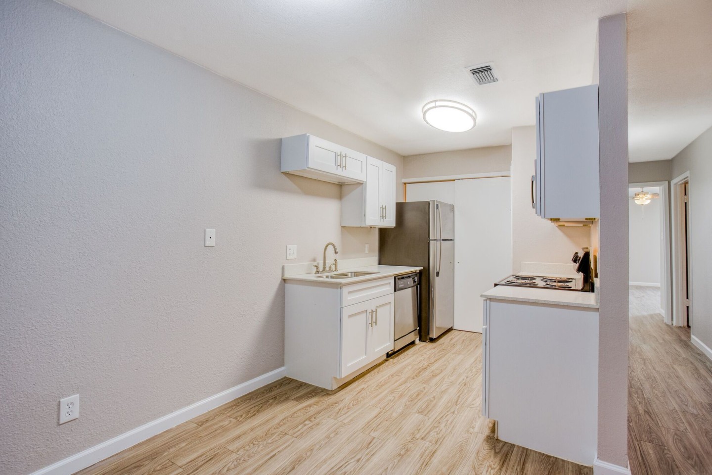 The Summit Apartments Image 17