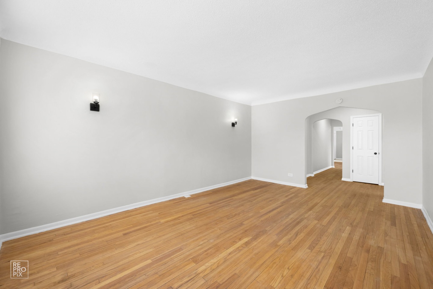 6901 S Merrill Ave Image 5