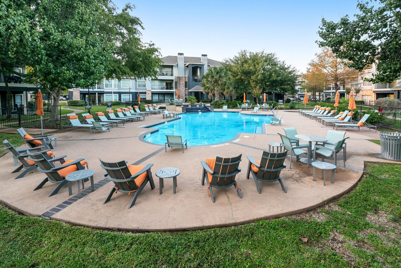 Hollister Place Image 12